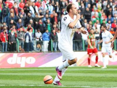 «Βλέπει» Πέροβιτς η ΑΕΚ