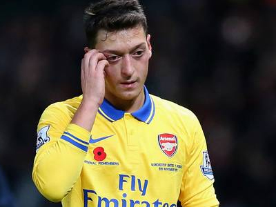 «Σοκ» στην Άρσεναλ με τον Εζίλ