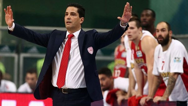 Σφαιρόπουλος: «Δεν κάθομαι στο ίδιο τραπέζι με κάποιον που βρίζει μάνες»