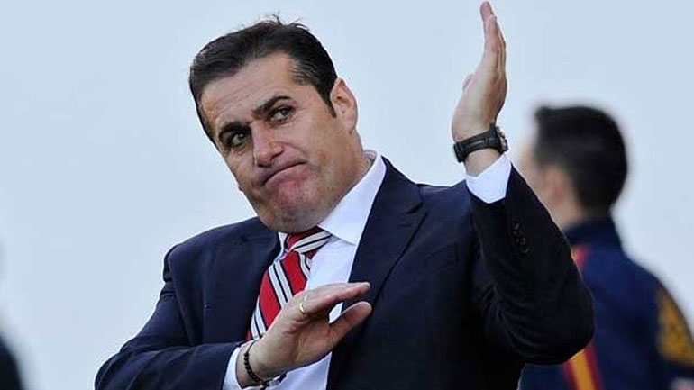 Ο Σαντοβάλ ανέλαβε τη Γρανάδα