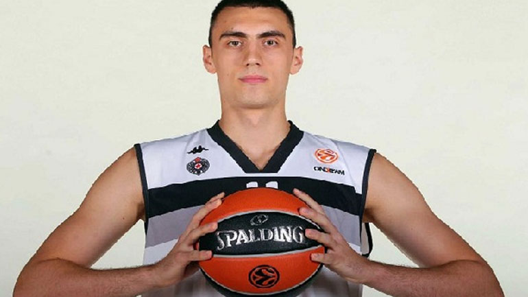 Ολυμπιακός: Προβάρει τα «ερυθρόλευκα» ο Μιλουτίνοφ