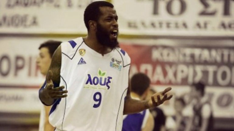 Μπάσκετ: Παρέμεινε στον Κόροιβο ο Ντέιβις