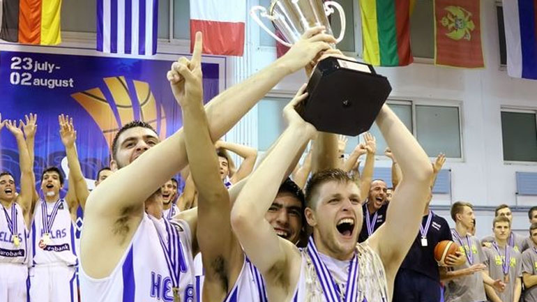 Μπάσκετ: Στον Πρόεδρο της Δημοκρατίας την Τετάρτη η εθνική εφήβων