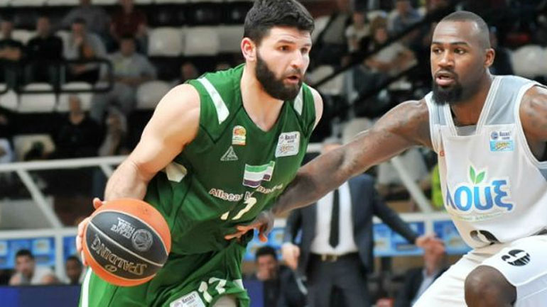 Απέκτησε τον Παπαμακάριο ο Φάρος