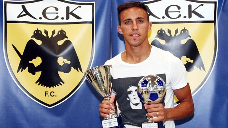 Μπουονανότε: «Δεν παίζω για τα βραβεία, αλλά για το καλό της ΑΕΚ»