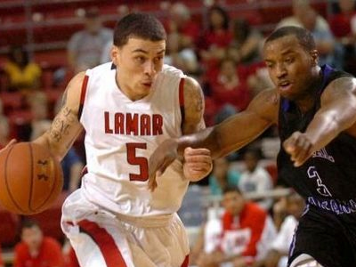 Κολοσσός: Ενισχύθηκε με τον Μάικλ Τζέιμς