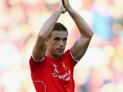 Λίβερπουλ: «Δένει» με νέα συμβόλαια τους Χέντερσον και Στέρλινγκ