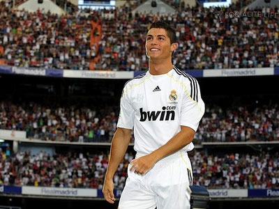 Ρονάλντο: Να κλείσω την καριέρα μου στη Ρεάλ