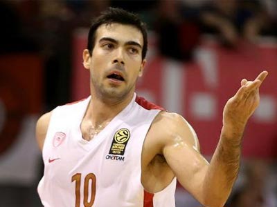 Σλούκας: «Κερδίσαμε καθαρά από τύχη»