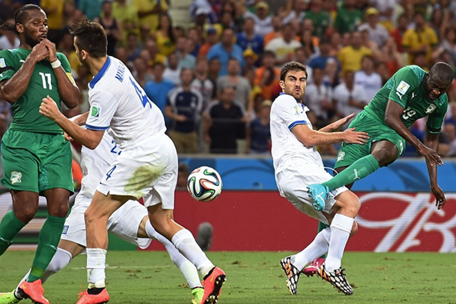 Ο Γιάγια Τουρέ σουτάρει αλλά δεν βρίσκει στόχο