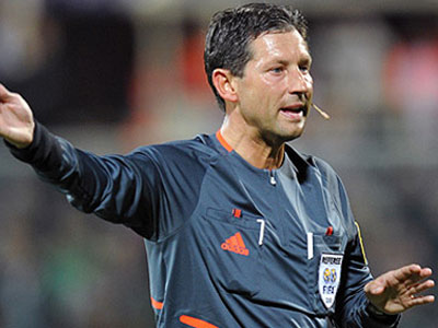 Ο Ντε Μπλέκερε «σφυρίζει» το Ρεάλ Μαδρίτης-Μίλαν