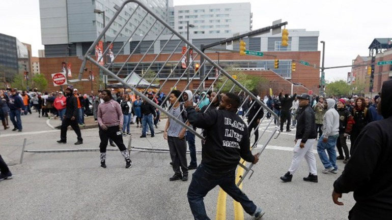 ΗΠΑ: Ο κυβερνήτης του Νιού Τζέρσεϊ έστειλε 150 αστυνομικούς στη Βαλτιμόρη