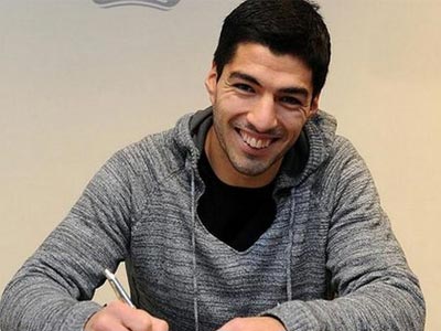 Ανανέωσε με τη Λίβερπουλ ο Σουάρες