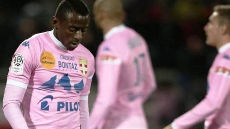 Γαλλία: Νίκη-ανάσα για την Εβιάν