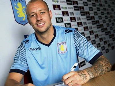 Παραμένει «χωριάτης» μέχρι το 2017 ο Άλαν Χάτον