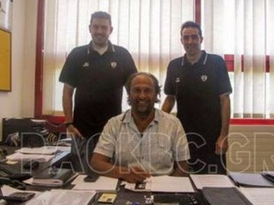 ΠΑΟΚ: Υπέγραψαν οι Χαραλαμπίδης και Δέδας