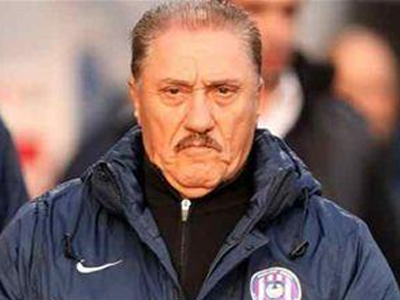 Super League: Στο «σκαμνί» πέντε ΠΑΕ και ο Μαντζουράκης Super League: Στο «σκαμνί» πέντε ΠΑΕ και ο Μαντζουράκης