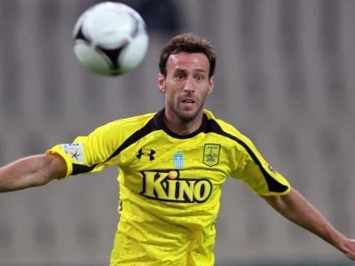 Άρης: Ενοχλήσεις στο γόνατο για τον Πουλίδο