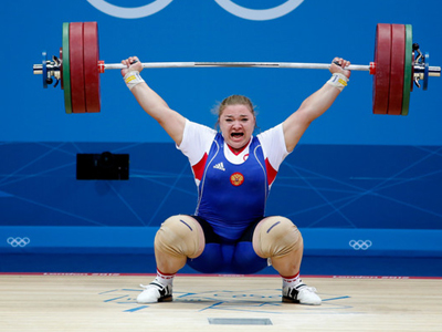 Άρση βαρών: Εξωπραγματικά ρεκόρ από την Κασίρινα