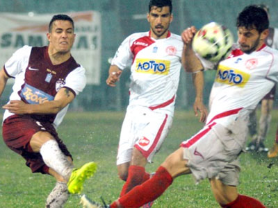 «Χαρτοπόλεμος» ανάμεσα σε ΑΕΛ και Ολυμπιακό Βόλου