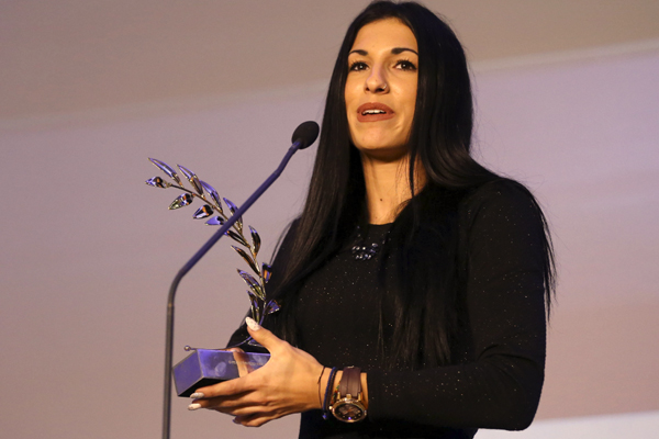 Η Στέλλα Σμαραγδή