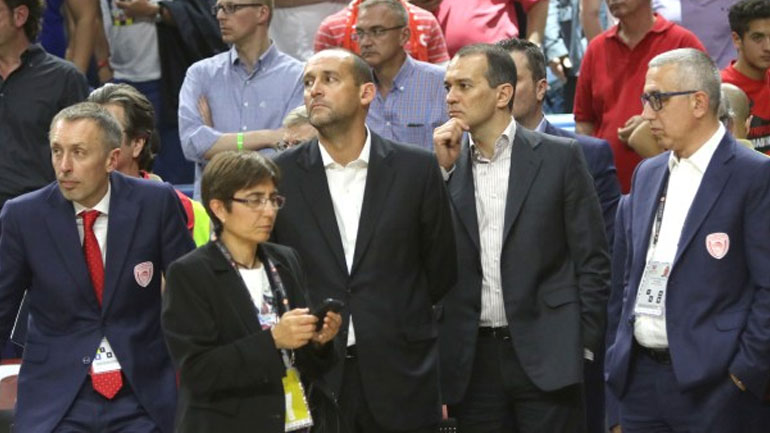 Αγγελόπουλος: «Είμαστε υπερήφανοι για τον Ολυμπιακό»