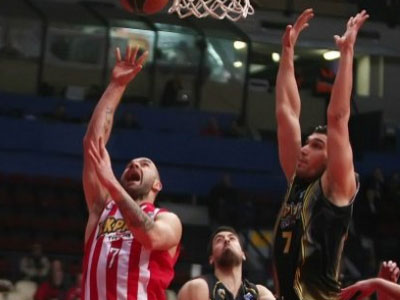 Μπάσκετ: Πρόστιμα σε Ολυμπιακό και Πανιώνιο