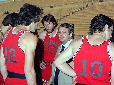 Ολυμπιακός: «Καλό ταξίδι Κώστα Μουρούζη»