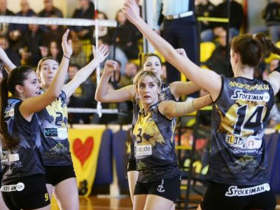 Bόλεϊ: Άνετη νίκη για την ΑΕΚ