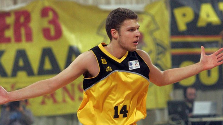 Βεζένκοφ: «Δεν είναι ώρα για πολλά λόγια»