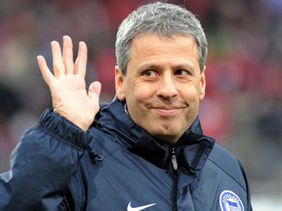 Δεν αφήνει την… καρέκλα του ο Lucien Favre