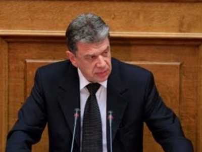 Με τις αγάπες του στη Βουλή