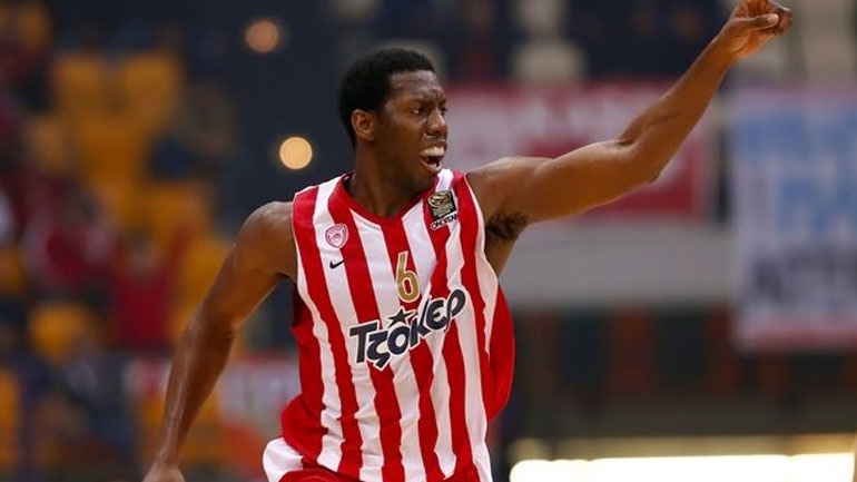 Ντάνστον: «Θα παίξουμε και για τον Λαφαγιέτ στο ντέρμπι»