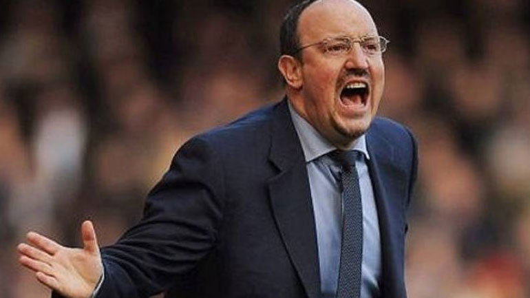 Νάπολι: «Καμπάνα» στον Μπενίτεθ