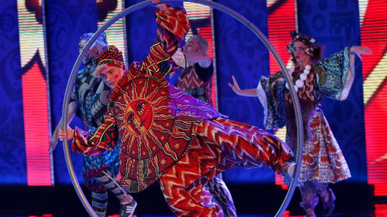 To σύντομο χορευτικό τελετουργικό είχε έντονο το ρωσικό στοιχείο