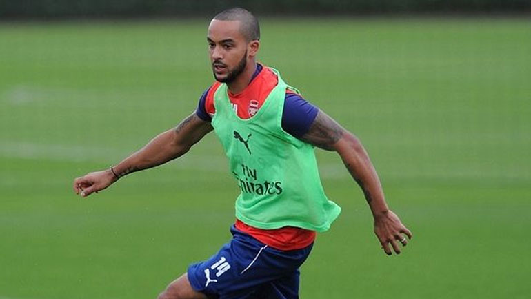 Άρσεναλ: Ανανέωσαν οι Γουόλκοτ και Καθόρλα