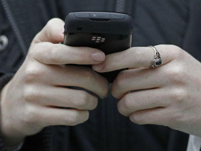 Νίσυρος: Φραγή εξερχόμενων κλήσεων… μετά τη «λυπητερή»