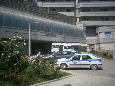 Τρίκαλα: Καραμπόλα με 16χρονο τραυματία