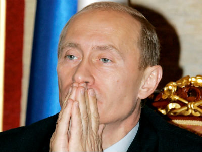 Δεσμεύσεις Πούτιν για συμβολή στην ειρηνευτική διαδικασία