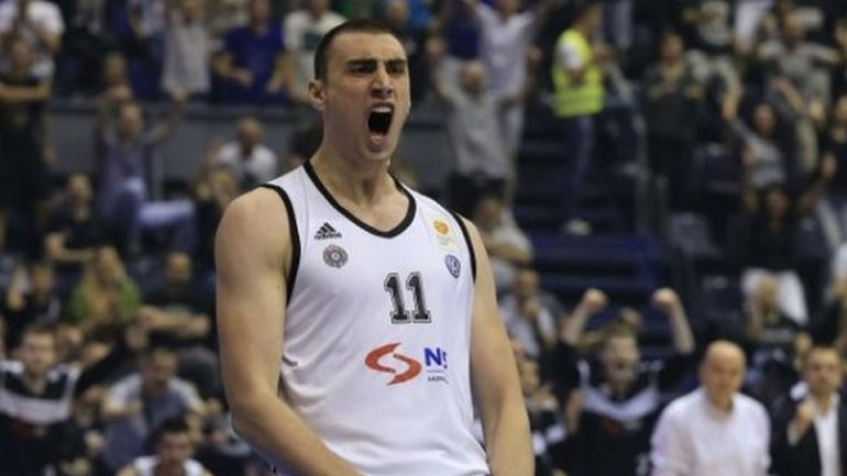 Μιλούτινοφ: «Πάμε να τα κερδίσουμε όλα»