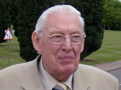 Β. Ιρλανδία: Πέθανε ο ηγέτης των ριζοσπαστών προτεσταντών