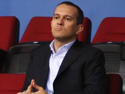 Ολυμπιακός: Έφτασαν στο ΟΑΚΑ οι Γ. Αγγελόπουλος και Σκινδήλιας