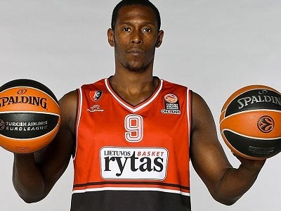 «Θα ήθελα να παίξω στον Ολυμπιακό»