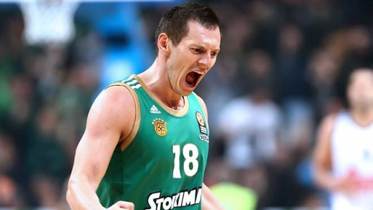 Μπλουμς: «Συγκεντρωμένοι στο ματς με την Άλμπα»