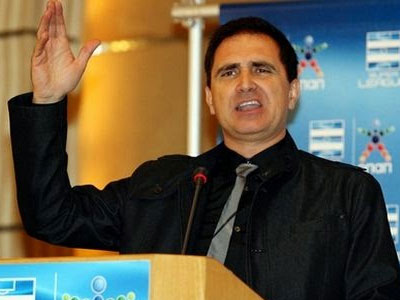 Μποροβήλος: «Δεν είναι λύση η διακοπή του πρωταθλήματος»