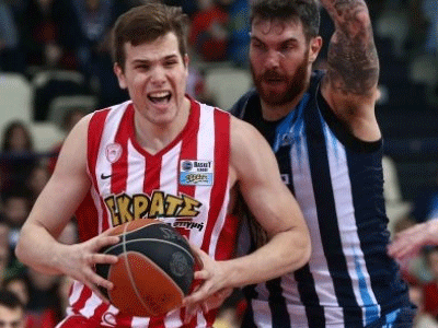 Ολυμπιακός: Σοκ με τον Αγραβάνη – Τρεις μήνες εκτός δράσης