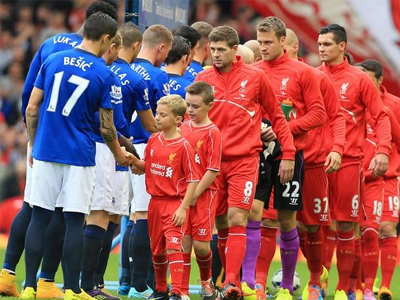 «Έκλεψε» βαθμό από το Άνφιλντ η Έβερτον, 1-1 με τη Λίβερπουλ