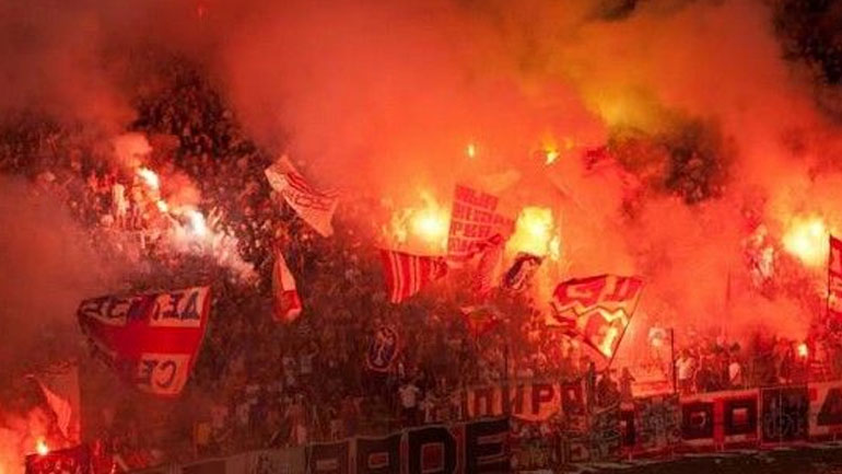 Εντοπίστηκε χειροβομβίδα στο γήπεδο του Ερυθρού Αστέρα