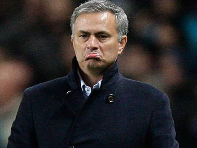 Μουρίνιο: «Νιώθω ντροπή για το συμβάν στο Παρίσι»