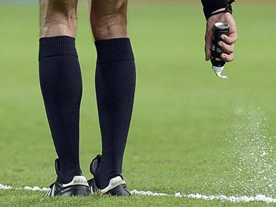 Στοπ» στο σπρέι των διαιτητών στη Γερμανία